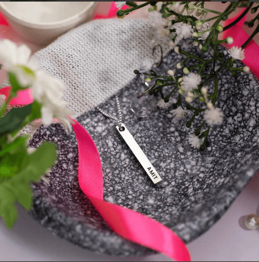 Sleek & Stylish – Personalized Vertical Bar Necklace